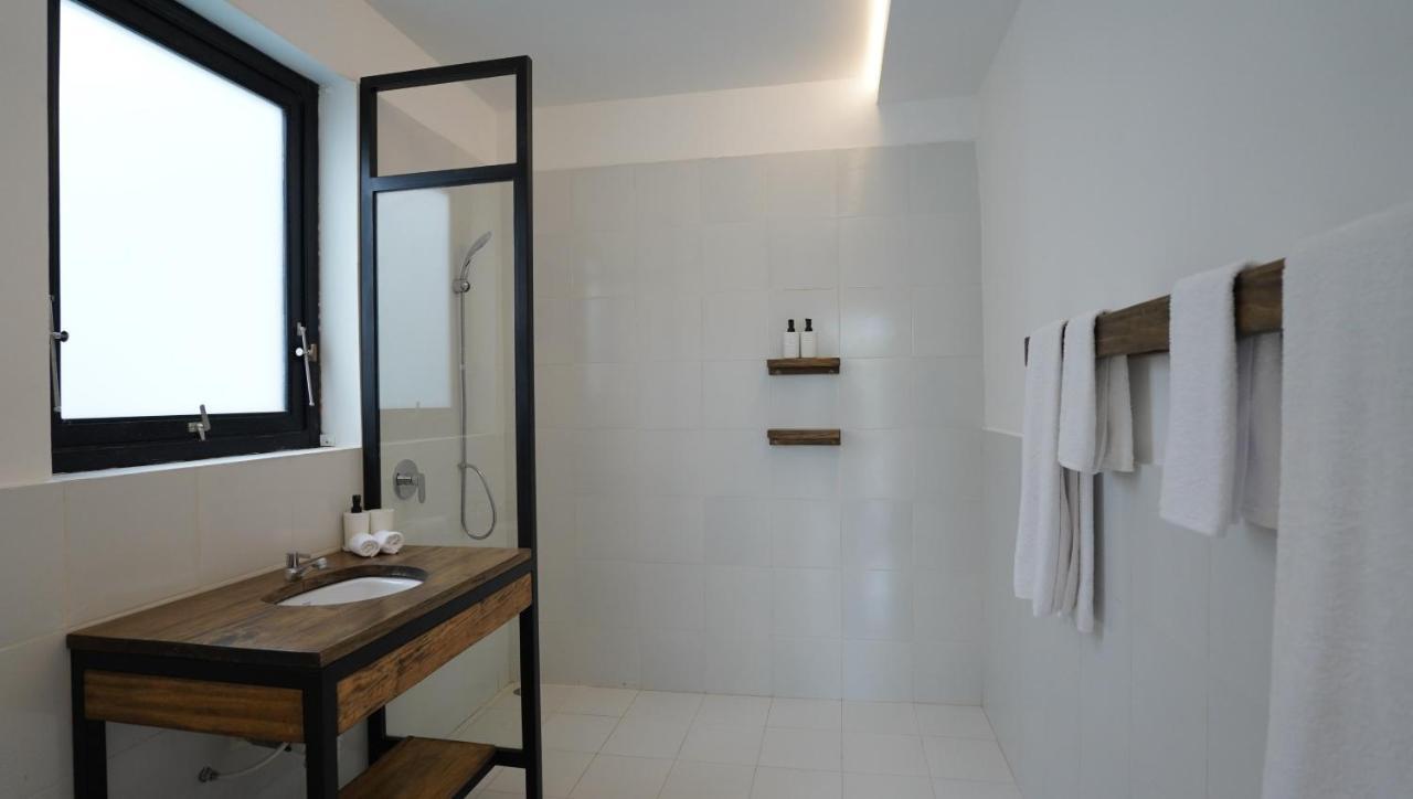 Palm Springs Bali Dive Resort تولامبين المظهر الخارجي الصورة